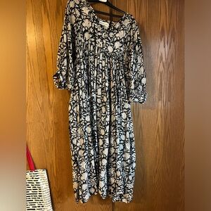 Kyra Maxi Dress ~ Pepper
